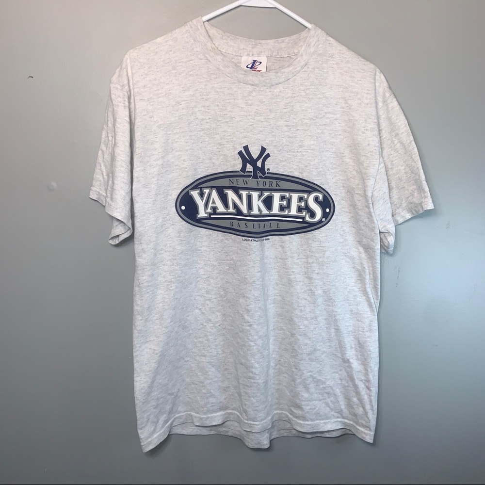 Vintage Yankees logo 7 graphic t shirt men’s